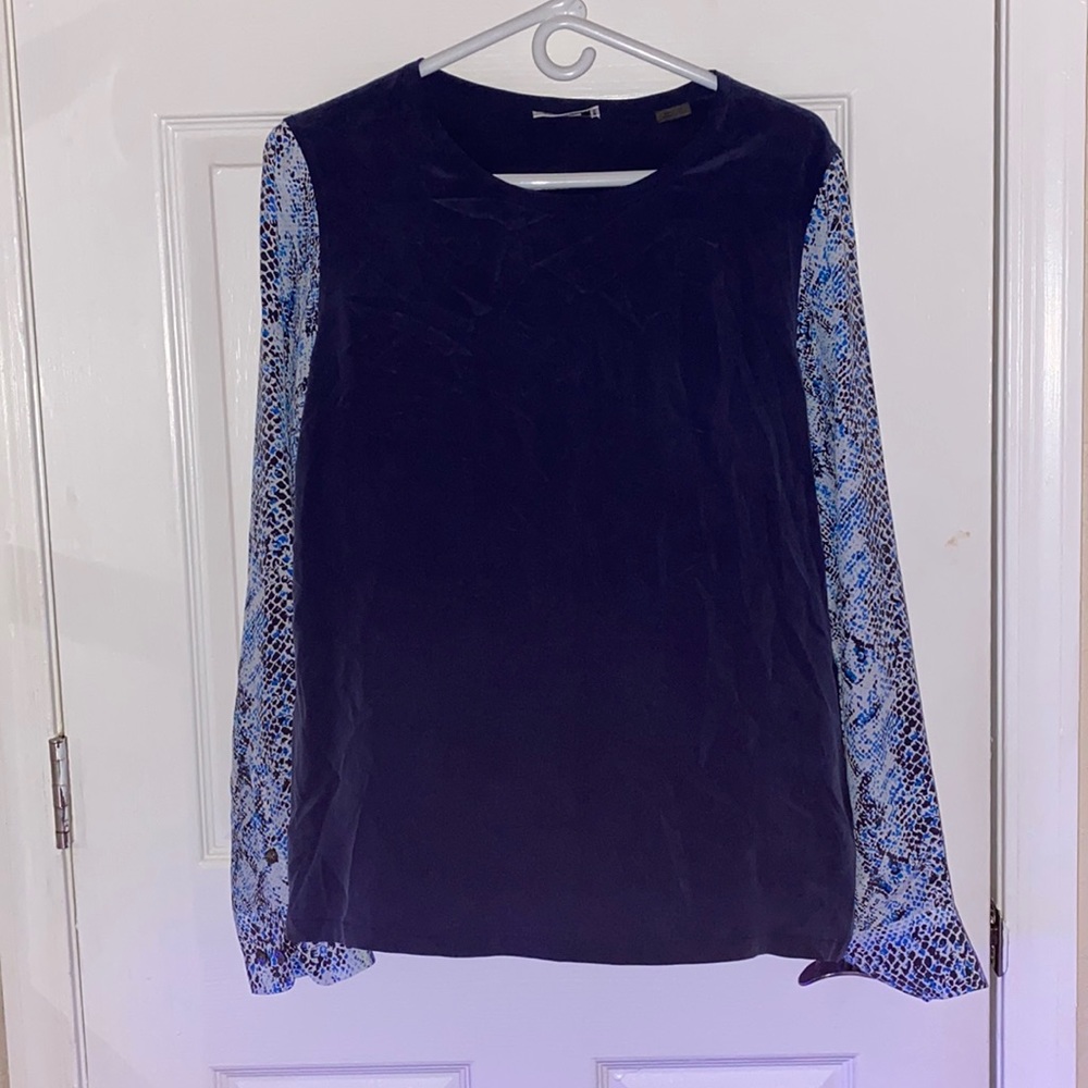 size: medium brand: equipment color: dark blue and light blue